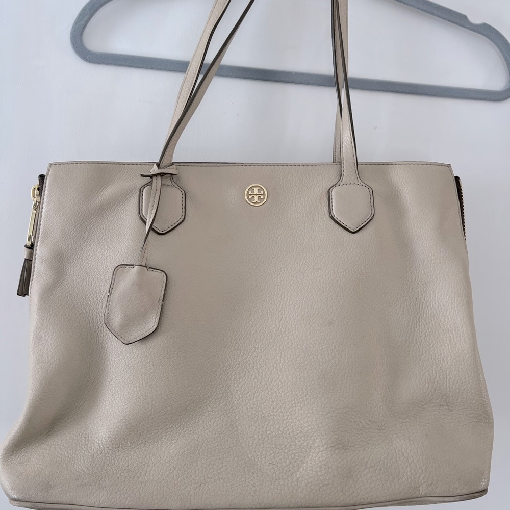 Tory Burch purse- 1 year old- tan